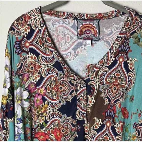 Johnny Was Indi Flower Print Henley Top Sz XL 3/4 Sleeves Floral Bamboo Spandex - Picture 3 of 6